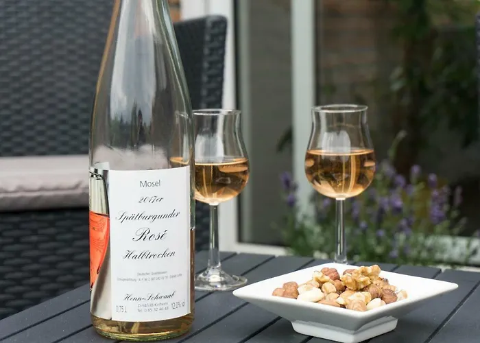 Moderne 70 Qm Mit Großer Dachterrasse Apartment Kinheim